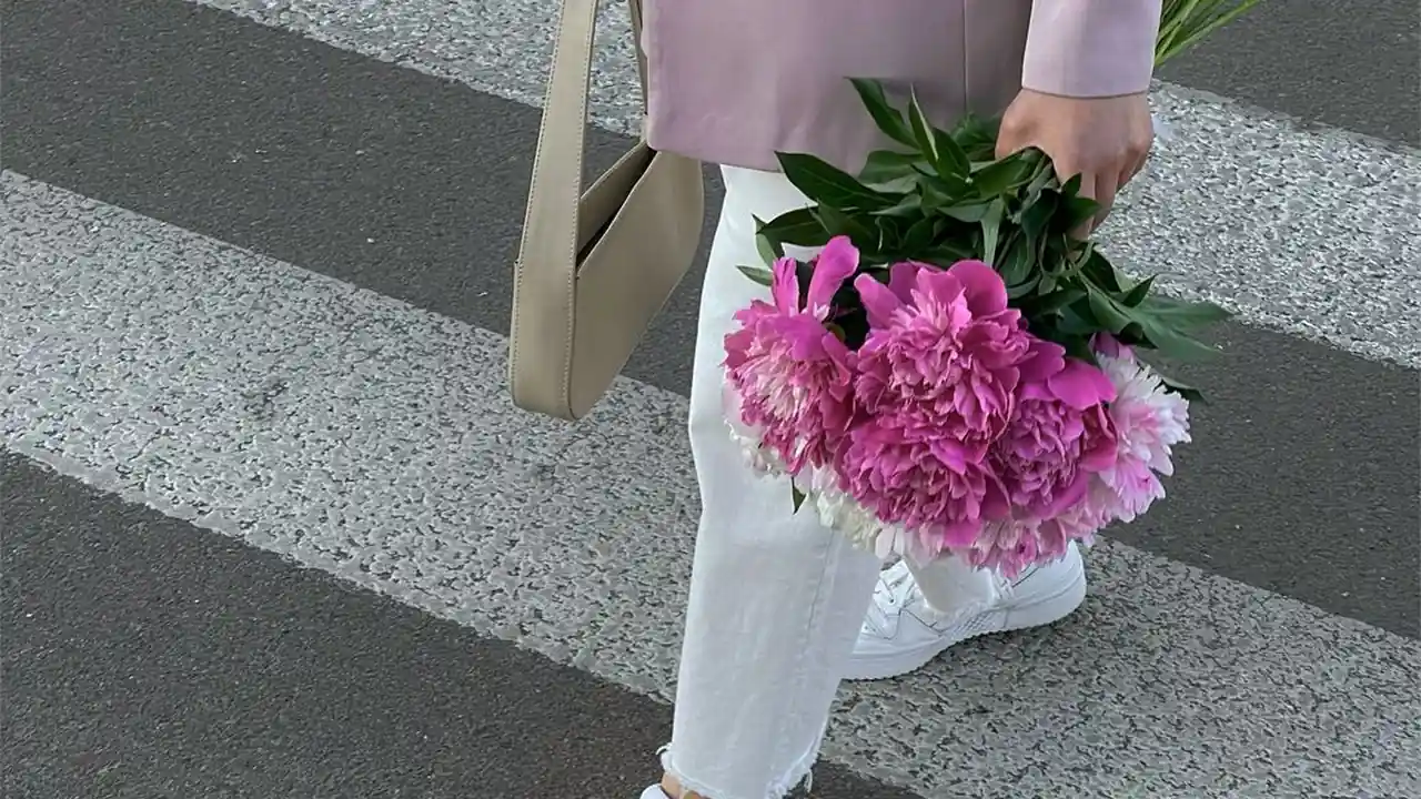 开心播播站点亮你每一天的快乐时光